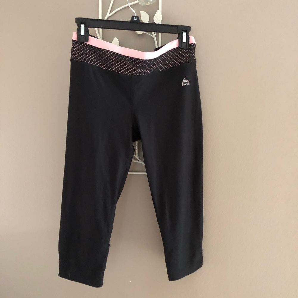 Capri workout pants